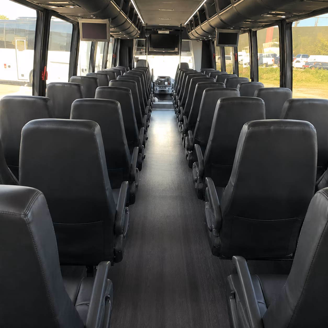 comfortable minibuses for smaller dayton wedding parties